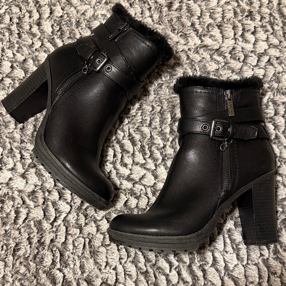 Guess Womens Size 7 Heel Boots